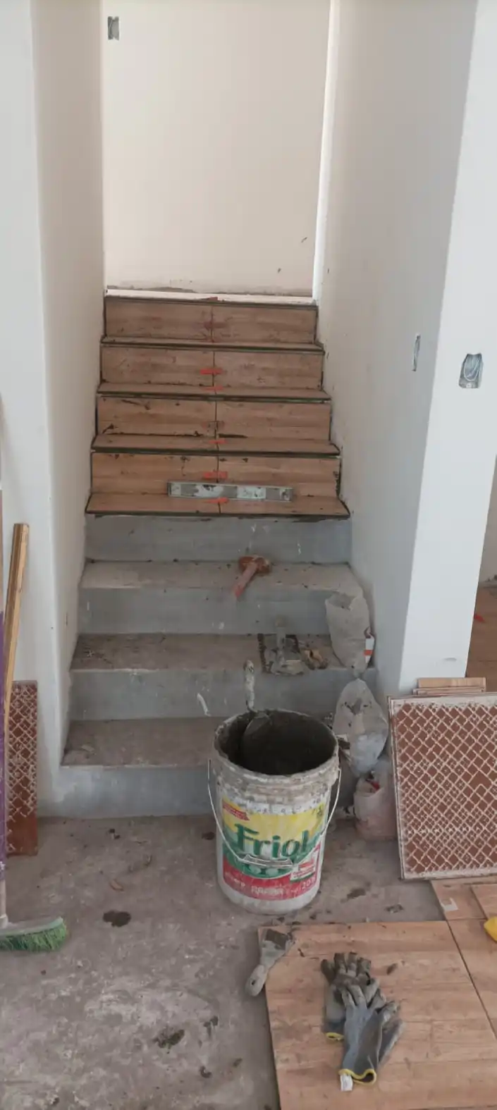 Instalación sanitaria en escaleras